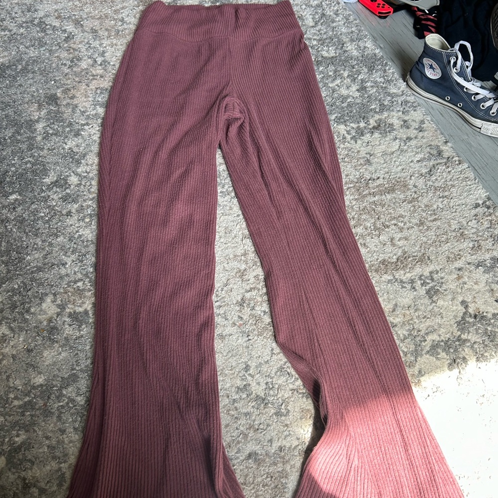 Women's Ribbed Mauve Pants